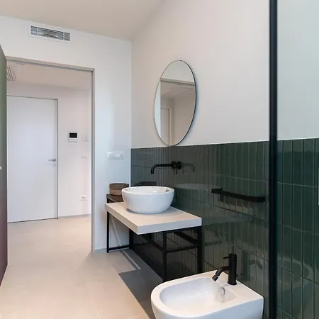 Morus Urban Apartment
